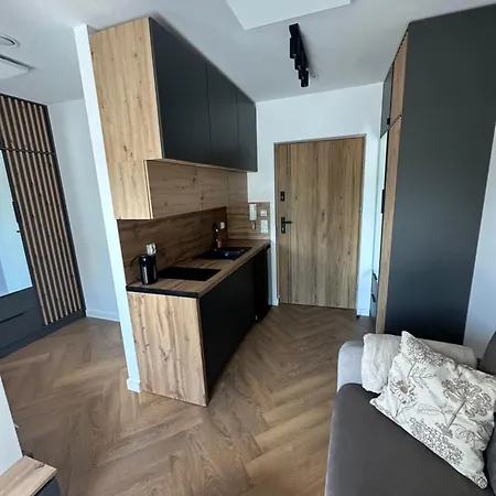 Daire Nowa Apartmenty - Parking Lotniskowy *