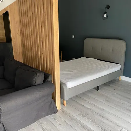 Nowa Apartmenty - Parking Lotniskowy Appartement