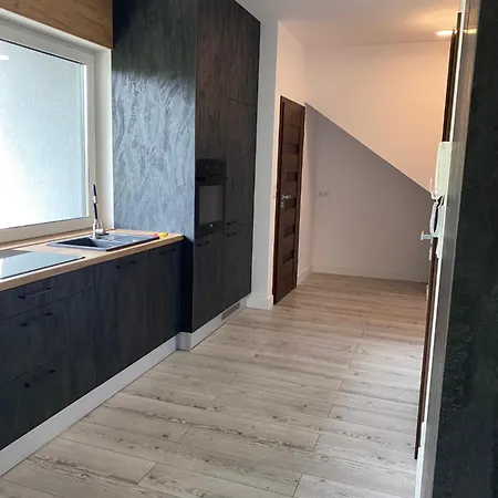 Appartement Nowa Apartmenty - Parking Lotniskowy Paledzie